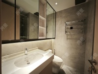 5室2廳2陽(yáng)臺(tái) 俊發(fā)逸天峰衛(wèi)生間