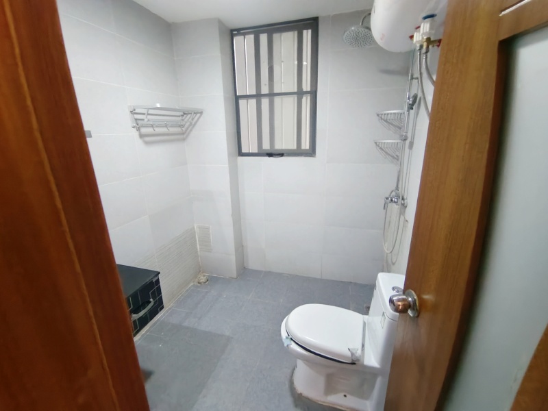 3室2廳2陽(yáng)臺(tái) 東驤神駿二期衛(wèi)生間