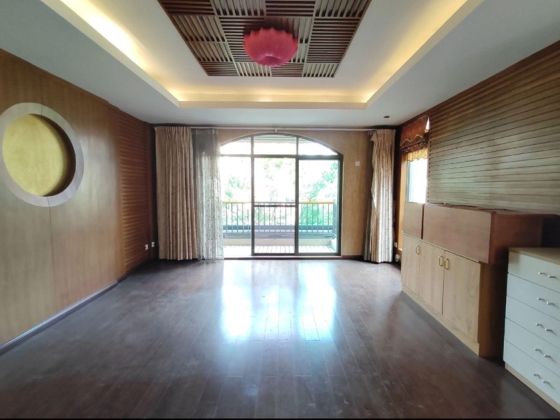 5室2廳3陽臺(tái) 公園道一號別墅臥室