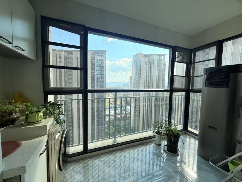 3室2廳1陽臺 金科陽光里陽臺