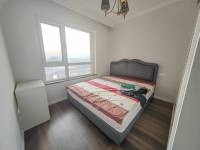 4室2廳4陽臺 藍(lán)光水岸公園臥室