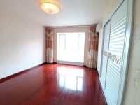 5室2廳3陽臺 廣福小區(qū)二期臥室