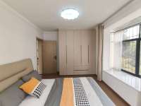 3室2廳1陽(yáng)臺(tái) 東華小區(qū)臥室