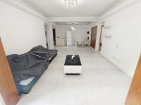 3室2廳2陽(yáng)臺(tái) 東驤神駿二期客廳