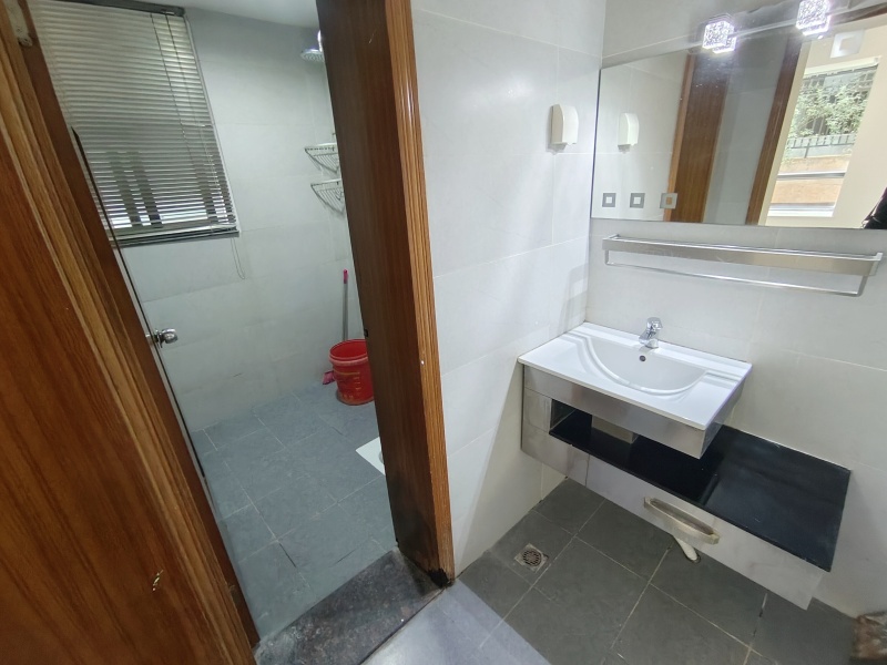 3室2廳2陽(yáng)臺(tái) 東驤神駿二期衛(wèi)生間