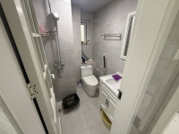 4室2廳4陽臺 藍(lán)光水岸公園衛(wèi)生間