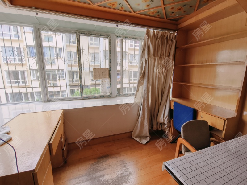 2室2廳1陽臺 萬?；▓@書房