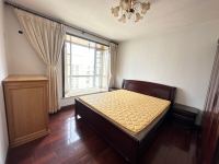 4室2廳2陽臺(tái) 世紀(jì)城華春苑臥室