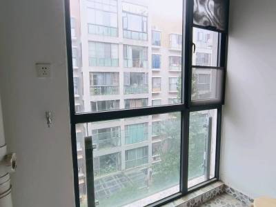 2室2廳1陽臺(tái) 滇池衛(wèi)城錦尚