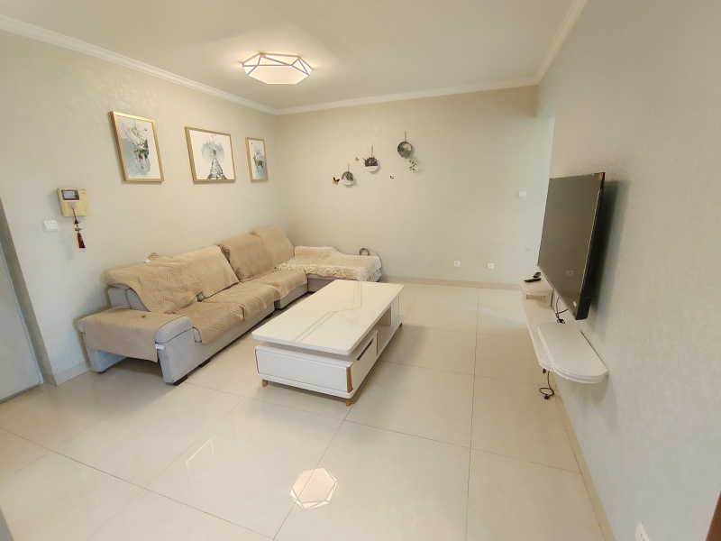 2室2廳1陽臺 東驤神駿二期餐廳