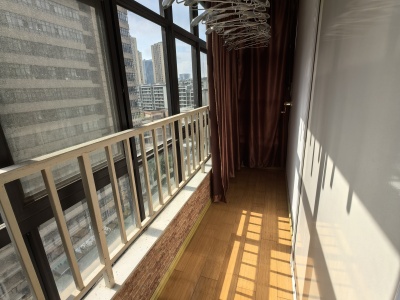 3室2廳2陽(yáng)臺(tái) 春城慧谷B區(qū)