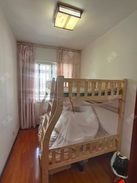 3室2廳1陽臺(tái) 盛世豪庭四期臥室