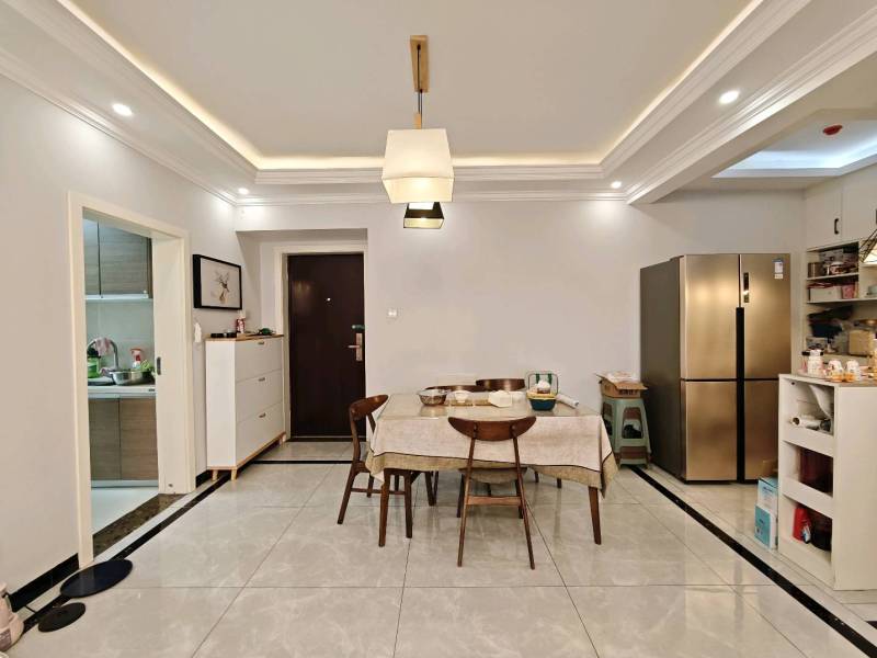 3室2廳2陽臺 金科陽光里餐廳