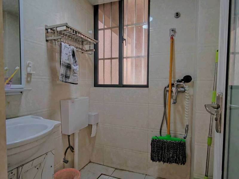 4室2廳2陽臺(tái) 筑友雙河灣行知苑衛(wèi)生間