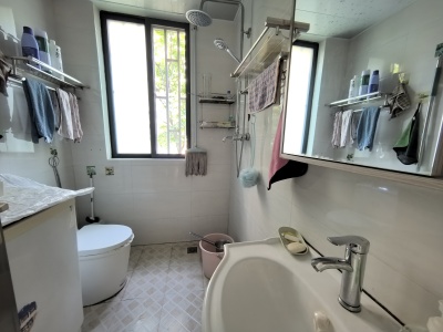 2室2廳1陽臺(tái) 華夏御府雍璟苑(回遷房)