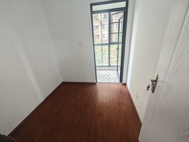 5室2廳3陽臺 昆明湖中壩12號地塊臻園A區(qū)臥室