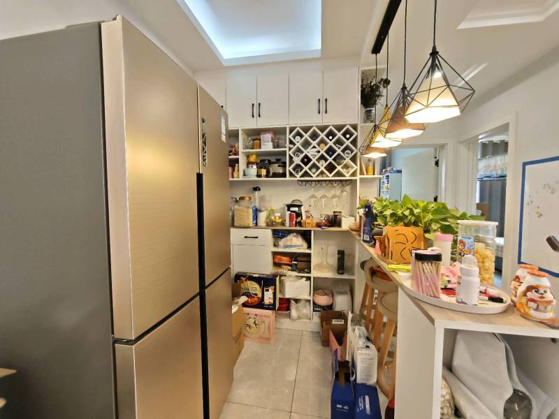 3室2廳2陽臺 金科陽光里餐廳