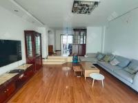 3室2廳1陽臺(tái) 盛世豪庭四期客廳