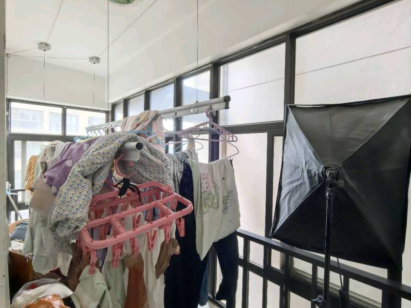 2室2廳1陽(yáng)臺(tái) 春城慧谷B區(qū)陽(yáng)臺(tái)