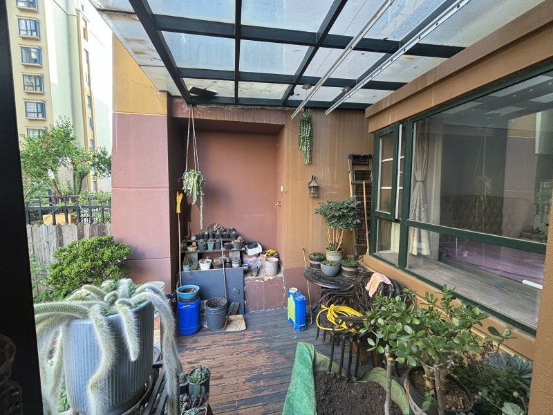 2室1廳2陽臺(tái) 滇池印象花園自家花園