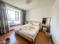 4室2廳2陽臺 世紀(jì)城華春苑臥室