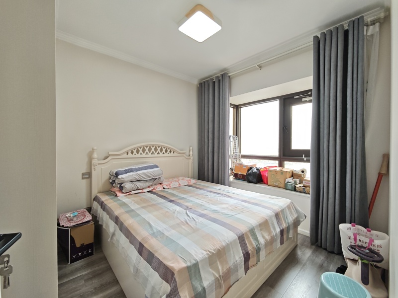 3室2廳2陽臺 金科陽光里臥室