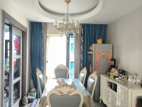 4室2廳2陽(yáng)臺(tái) 碧桂園紫臺(tái)餐廳