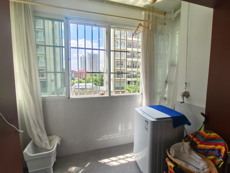 3室2廳1陽臺 藍(lán)山數(shù)碼陽臺