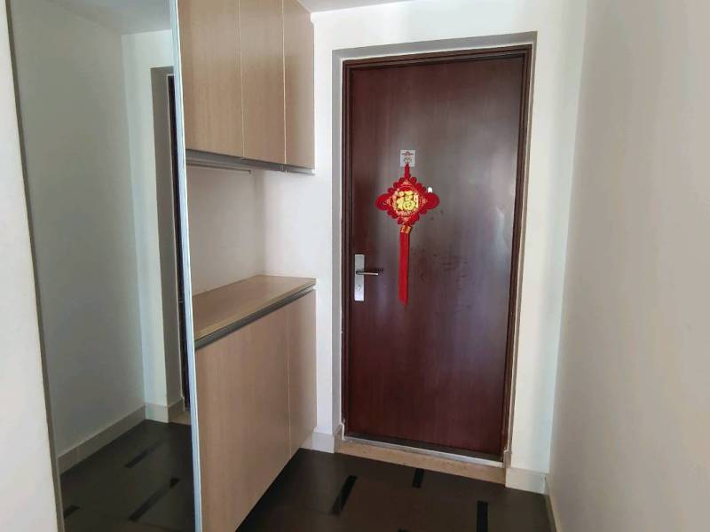 2室2廳2陽臺 金域緹香門廳