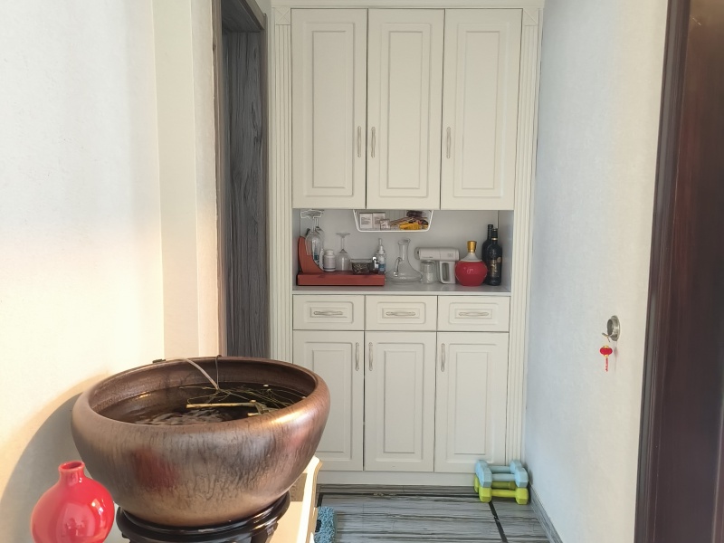 4室2廳2陽(yáng)臺(tái) 碧桂園紫臺(tái)門(mén)廳