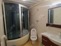 3室2廳1陽臺(tái) 盛世豪庭四期衛(wèi)生間