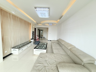 3室2廳2陽(yáng)臺(tái) 金呈北泰花園