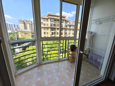 2室2廳1陽臺(tái) 四季花語