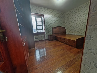 3室2廳2陽臺 同德昆明廣場A區(qū)