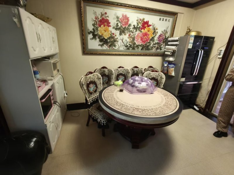 5室2廳2陽臺 北辰小區(qū)櫻花苑餐廳