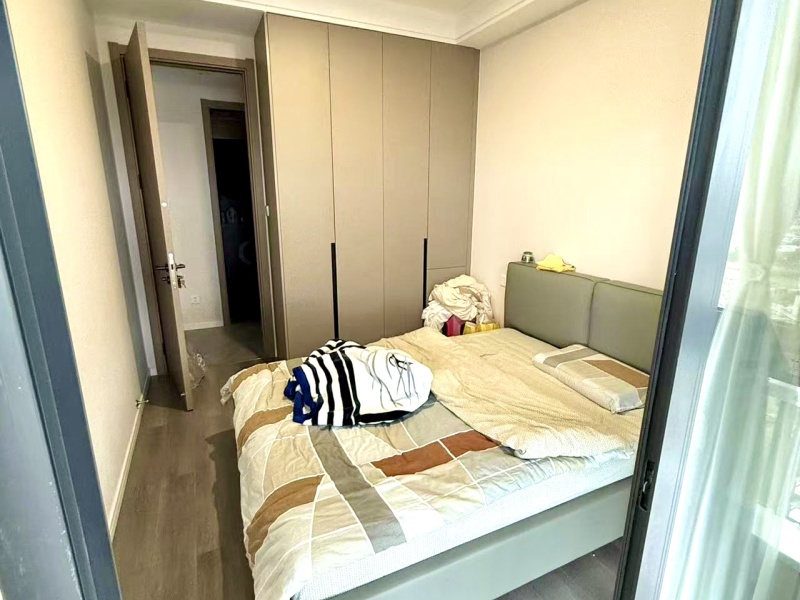 3室2廳1陽臺(tái) 龍湖天璞A1地塊臥室