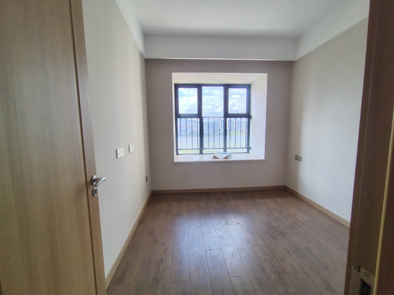 3室2廳2陽臺(tái) 大華公園天下時(shí)光園臥室