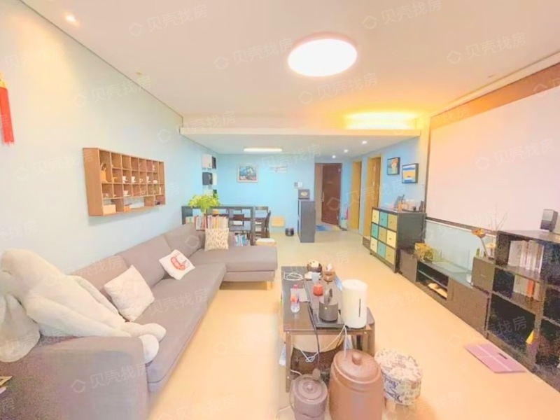 2室2廳1陽(yáng)臺(tái) 濱江俊園萊茵組團(tuán)客廳