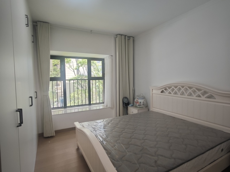 4室2廳2陽臺(tái) 碧桂園北城映象谷雨苑臥室