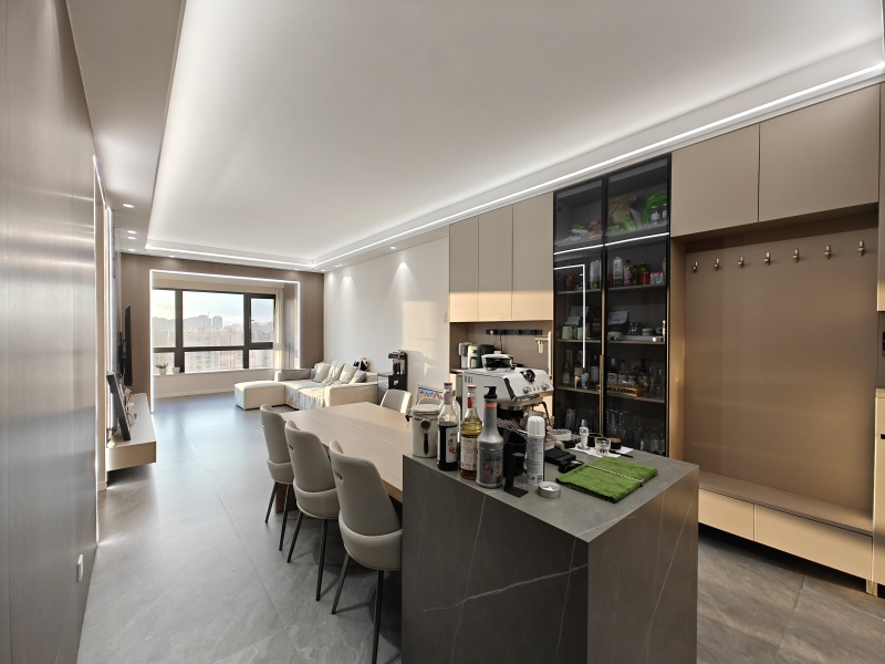 3室2廳1陽臺(tái) 龍湖天璞A1地塊餐廳