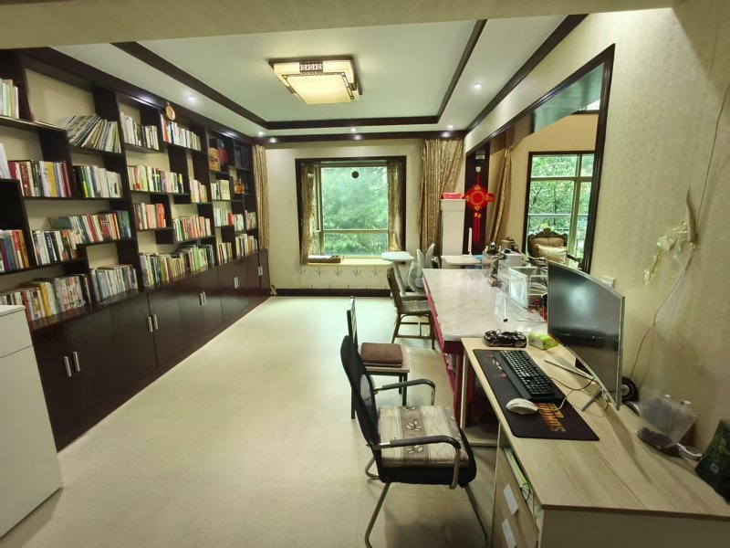 5室2廳2陽臺 北辰小區(qū)櫻花苑書房