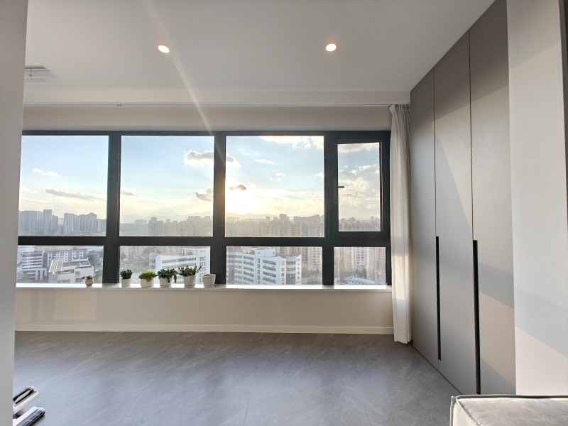 3室2廳1陽臺(tái) 龍湖天璞A1地塊陽臺(tái)