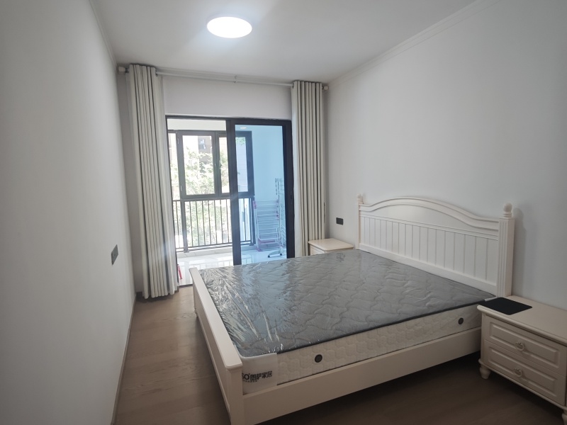 4室2廳2陽臺(tái) 碧桂園北城映象谷雨苑臥室