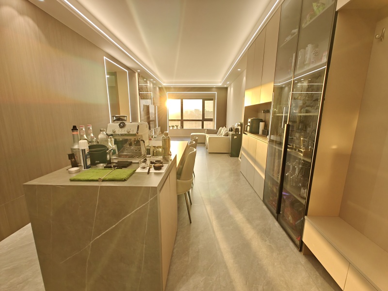 3室2廳1陽臺(tái) 龍湖天璞A1地塊餐廳