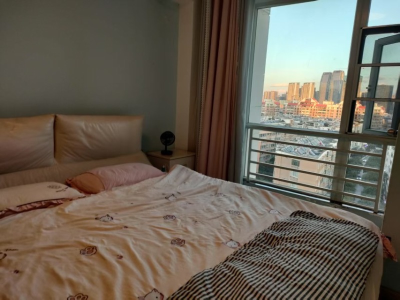 2室2廳1陽(yáng)臺(tái) 高美云安臥室