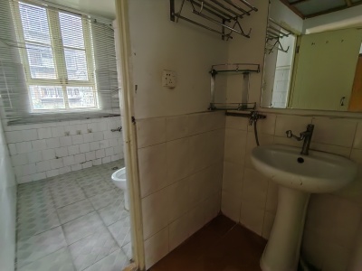 3室1廳1陽臺 棕樹營小區(qū)