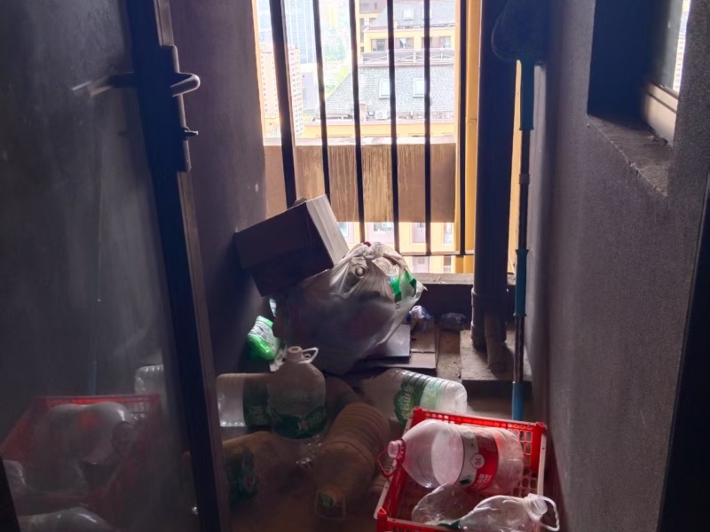 3室2廳2陽臺 保利璽樾樾公館陽臺