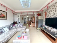 4室2廳2陽(yáng)臺(tái) 龍江雅苑客廳