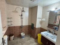 5室3廳2陽臺 高新文翠園衛(wèi)生間