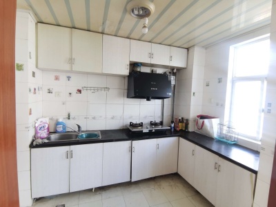 3室2廳2陽臺 綠色家園